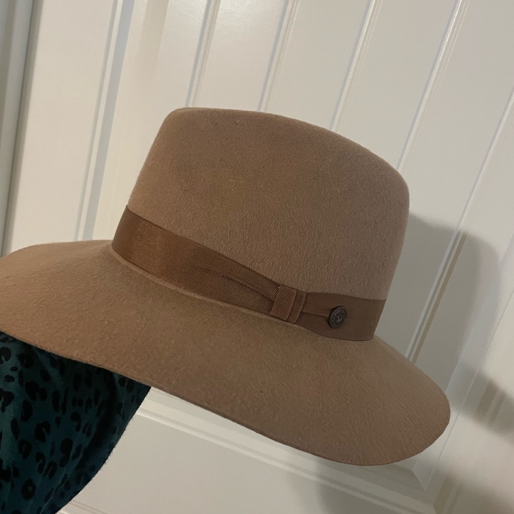 Women’s Wool Hat